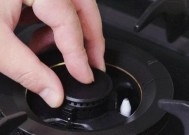 煤气灶打不着火的快速解决方法（解决煤气灶无法点火问题的实用技巧）