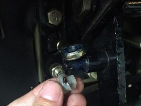 电脑出现嘎吱声的原因是什么？