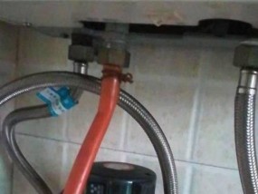 热水器水压突然高的原因及解决方法（热水器水压异常）