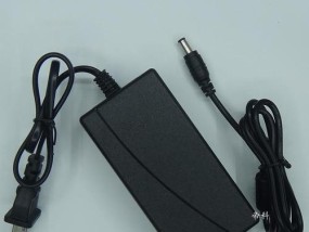 插电源的正确方法是什么（笔记本电脑插电源的注意事项）