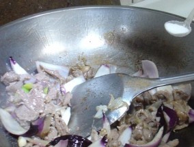 羊肉美食大全（探索羊肉的多种美食吃法）