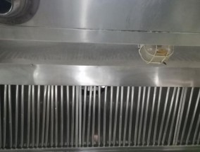 冬天油烟机清洗攻略（让你的油烟机焕然一新）