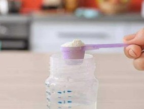 宝宝换奶粉的正确方法