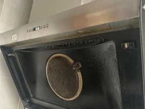 自制油烟机打开清洗的全面指南（简单易行的清洗方法帮助您保持清洁厨房）