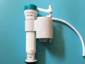 马桶通水缓慢的原因及解决方法（为什么水只能一点点下去）