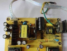 显示器电源板焊接方法（实用技巧和注意事项）