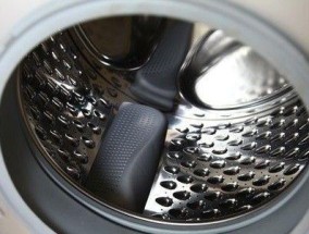 为什么洗衣机会漏水（漏水原因及解决方法）