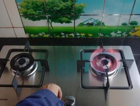 老板燃气灶一放锅就熄火的原因及解决方法（燃气灶熄火问题分析与解决方案）