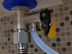 康佳热水器安全阀漏水怎么办？维修步骤和费用是多少？