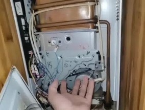 如何解决万和热水器E1故障（快速解决E1故障）