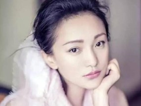 郭美美的香艳发家上位史（从美容博主到炫富女王）