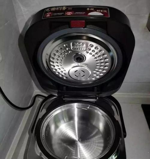 电饭煲显示E4故障代码的原因及解决方法  第1张