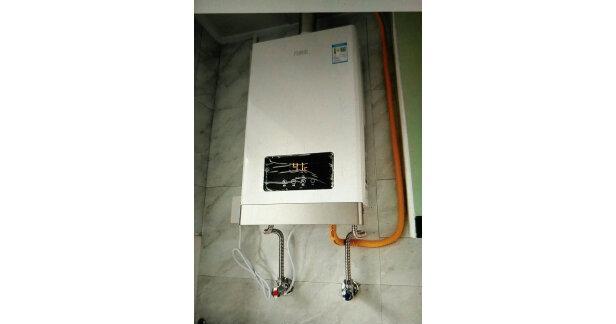 解决燃气热水器E2错误代码的方法（探索E2错误代码的原因及可行的解决方案）  第1张