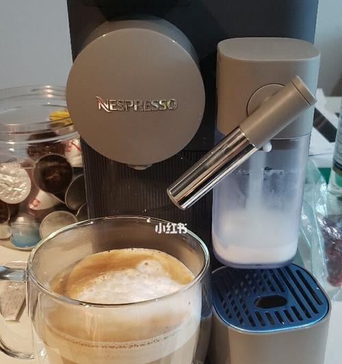 揭秘咖啡机粉饼稀之谜（咖啡机为何会产生粉饼稀）  第1张
