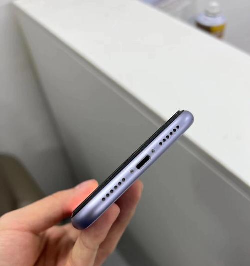 iPhone11发热严重的原因（探究iPhone11发热问题的根源和解决办法）  第1张