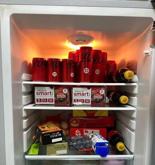 如何用冰箱垃圾袋清洗冰箱（简单）  第1张