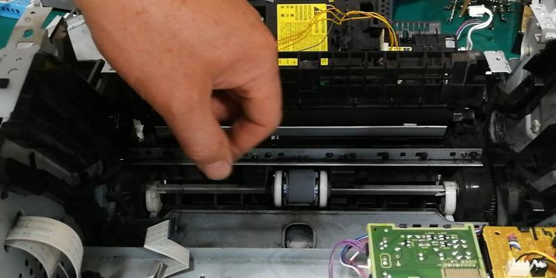 解决打印机显示错误暂停的方法（掌握关键步骤）  第3张