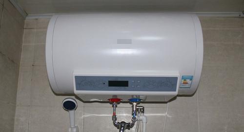 热水器排水管被打压如何解决（排水管堵塞可能导致热水器排水管被打压）  第3张