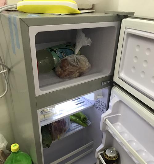 冰柜存放东西不冻的原因及解决方法（揭秘冰柜不冻的奥秘）  第3张