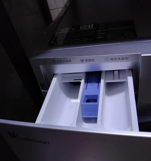 如何正确清洗小天鹅油烟机内胆（全方位解析清洗小天鹅油烟机内胆的正确方法）  第2张