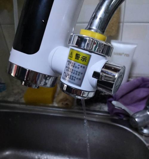 即热热水器常见故障与维修方法（解决您家即热热水器故障的有效方法）  第2张