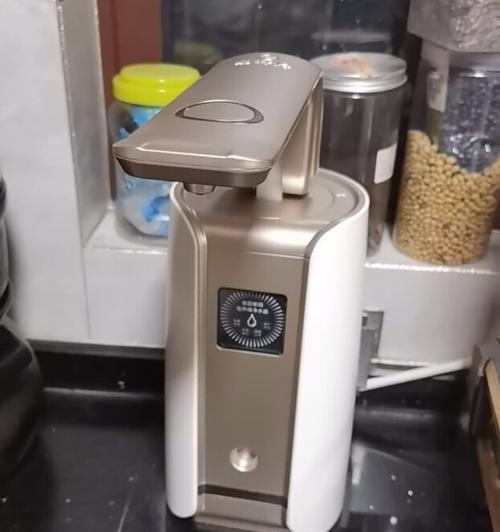 解决净水器水满但没水的问题（如何应对净水器储水缺水情况）  第2张