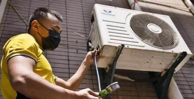 空调粗管漏水处理方法（快速解决空调漏水问题的有效措施）  第2张