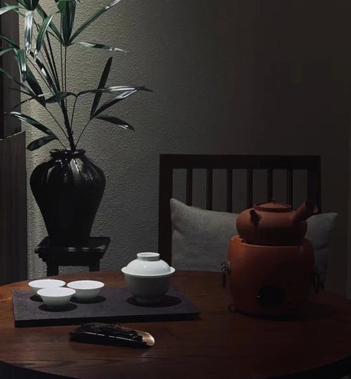 如何正确安装茶房显示器（安装茶房显示器的步骤和注意事项）  第3张