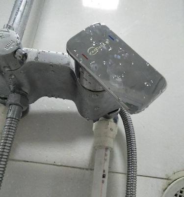 热水器打火不热的原因及解决办法（为什么热水器打火后水温仍然不热）  第2张