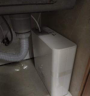 华凌净水器安装方法（轻松安装）  第3张