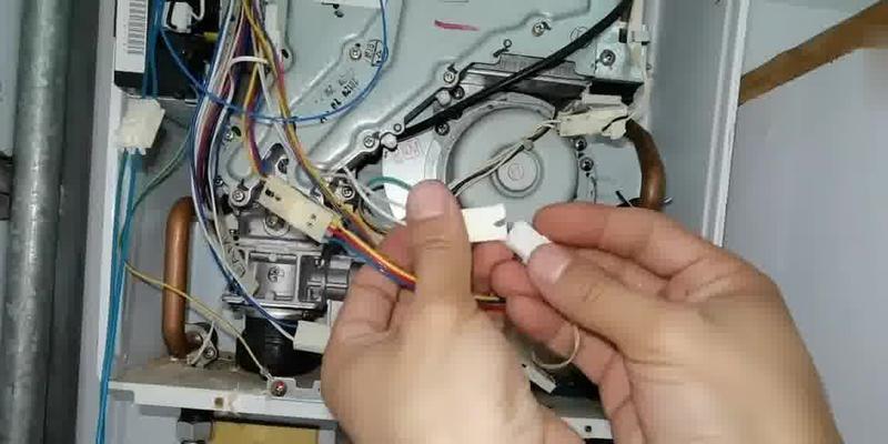 贝雷塔壁挂炉显示CE的维修方法（解决贝雷塔壁挂炉显示CE问题的关键步骤与技巧）  第3张