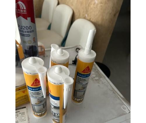 如何正确使用伊奈马桶玻璃胶（玻璃胶使用的注意事项及技巧）  第2张