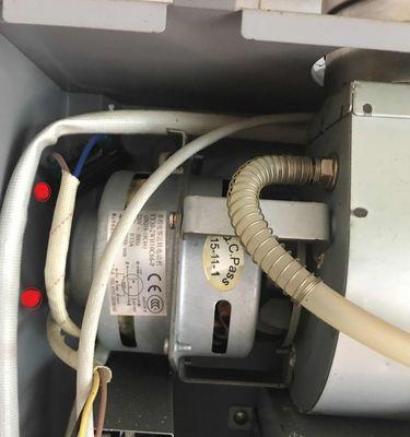 热水器显示e4错误代码是什么意思？如何快速解决？  第2张