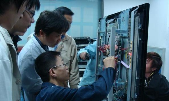 维修电视如何选择？选择专业维修服务的五个要点是什么？  第3张
