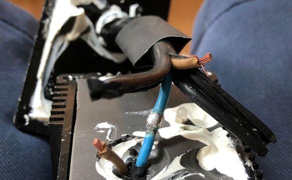 充电器灌胶维修困难吗？图解步骤能否提供？  第3张